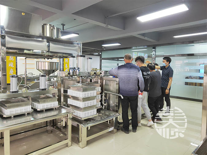 山東客戶選擇自動干豆腐機器，改變傳統手工生產干豆腐